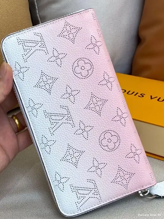 Affordable VUITTON ZIPPY WALLET LOUIS 0530